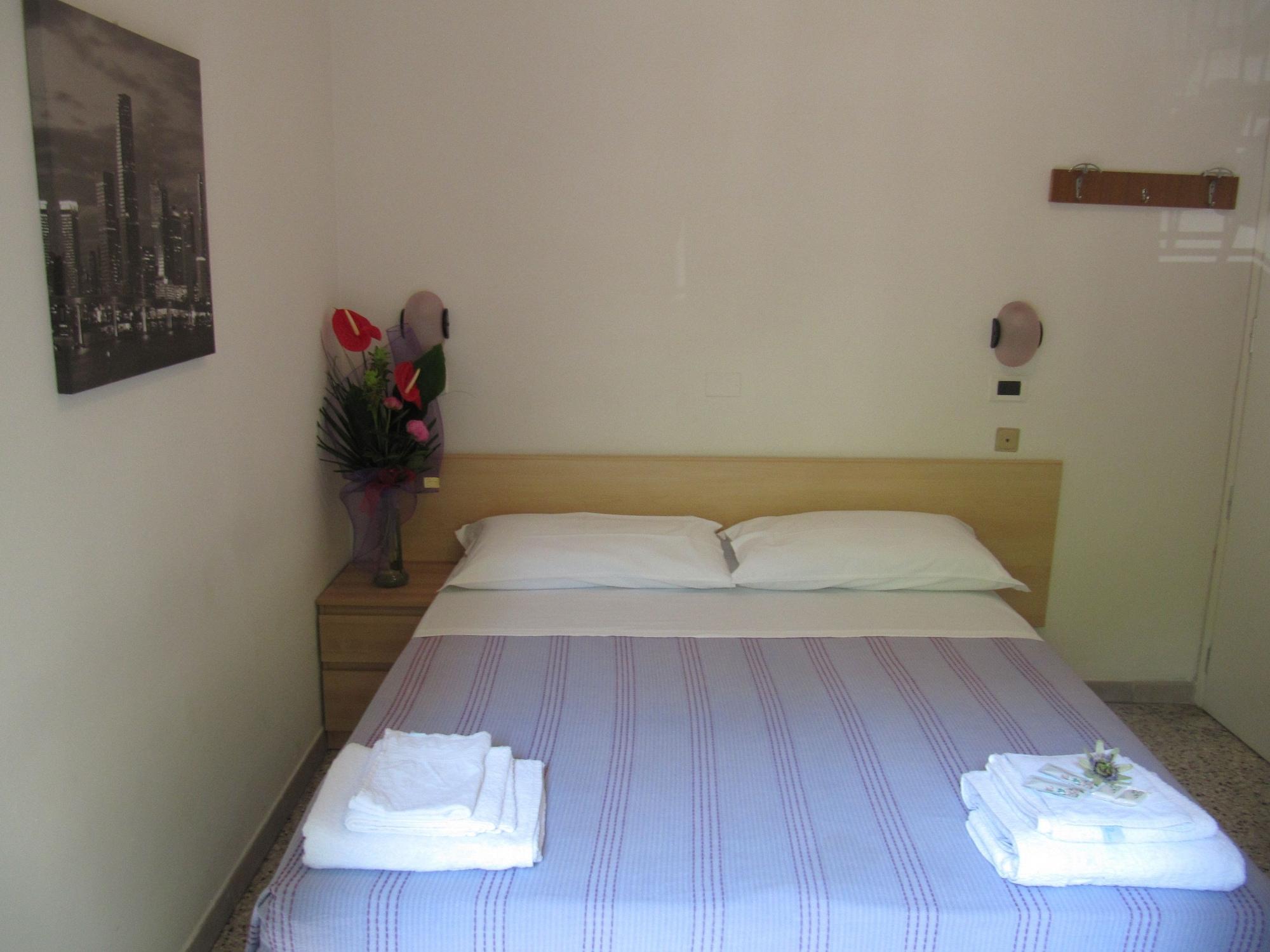 Hotel Villa Elia Ρίμινι Εξωτερικό φωτογραφία