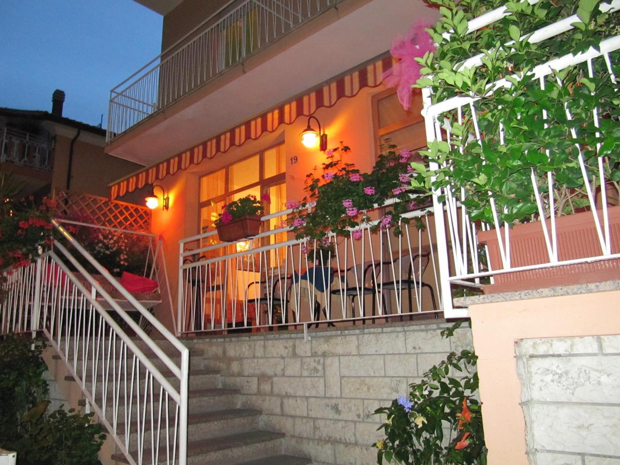 Hotel Villa Elia Ρίμινι Εξωτερικό φωτογραφία
