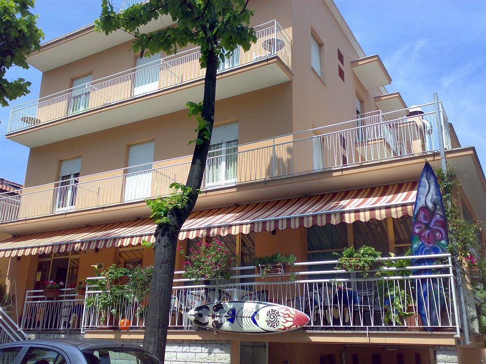 Hotel Villa Elia Ρίμινι Εξωτερικό φωτογραφία