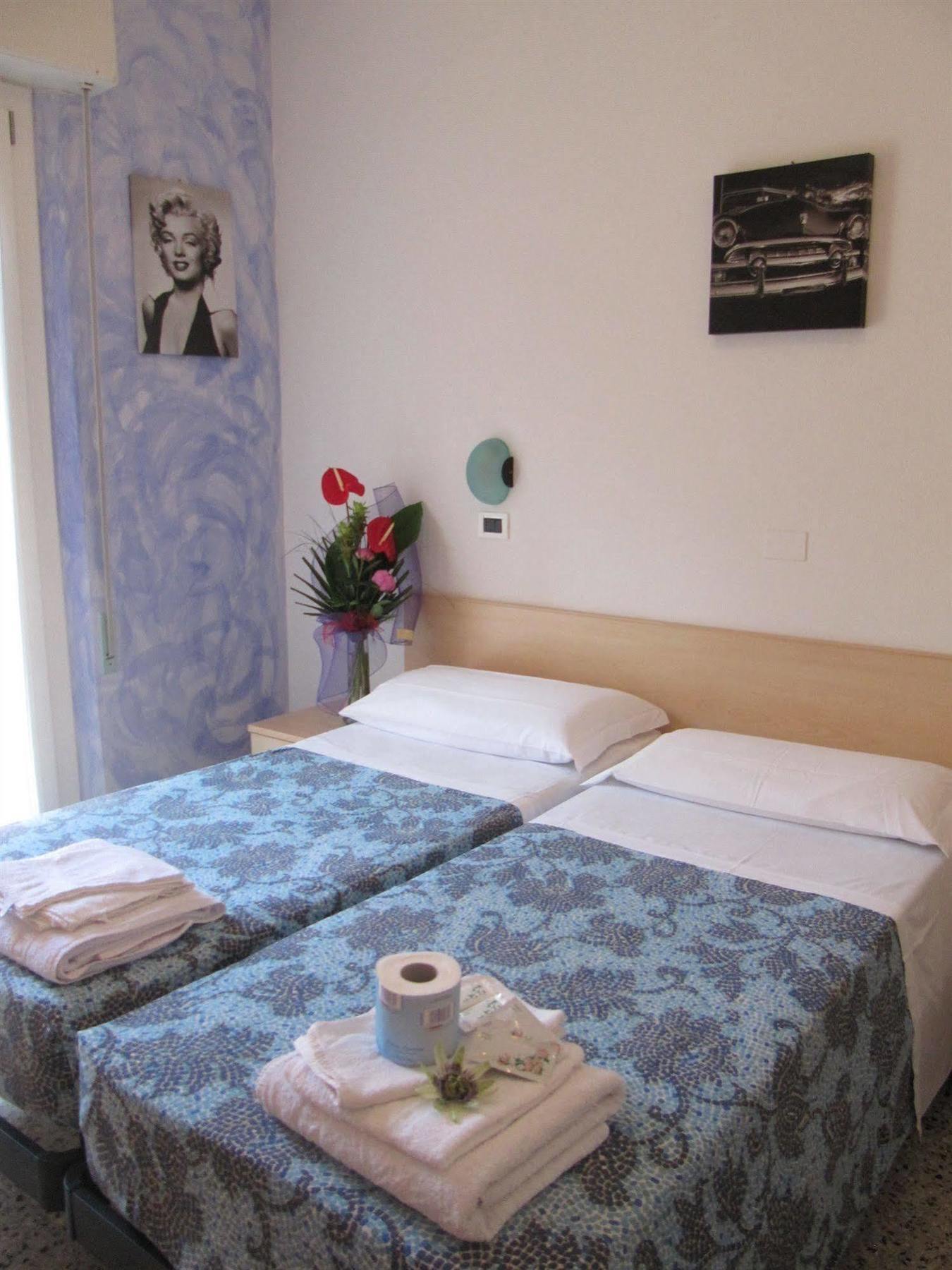 Hotel Villa Elia Ρίμινι Εξωτερικό φωτογραφία